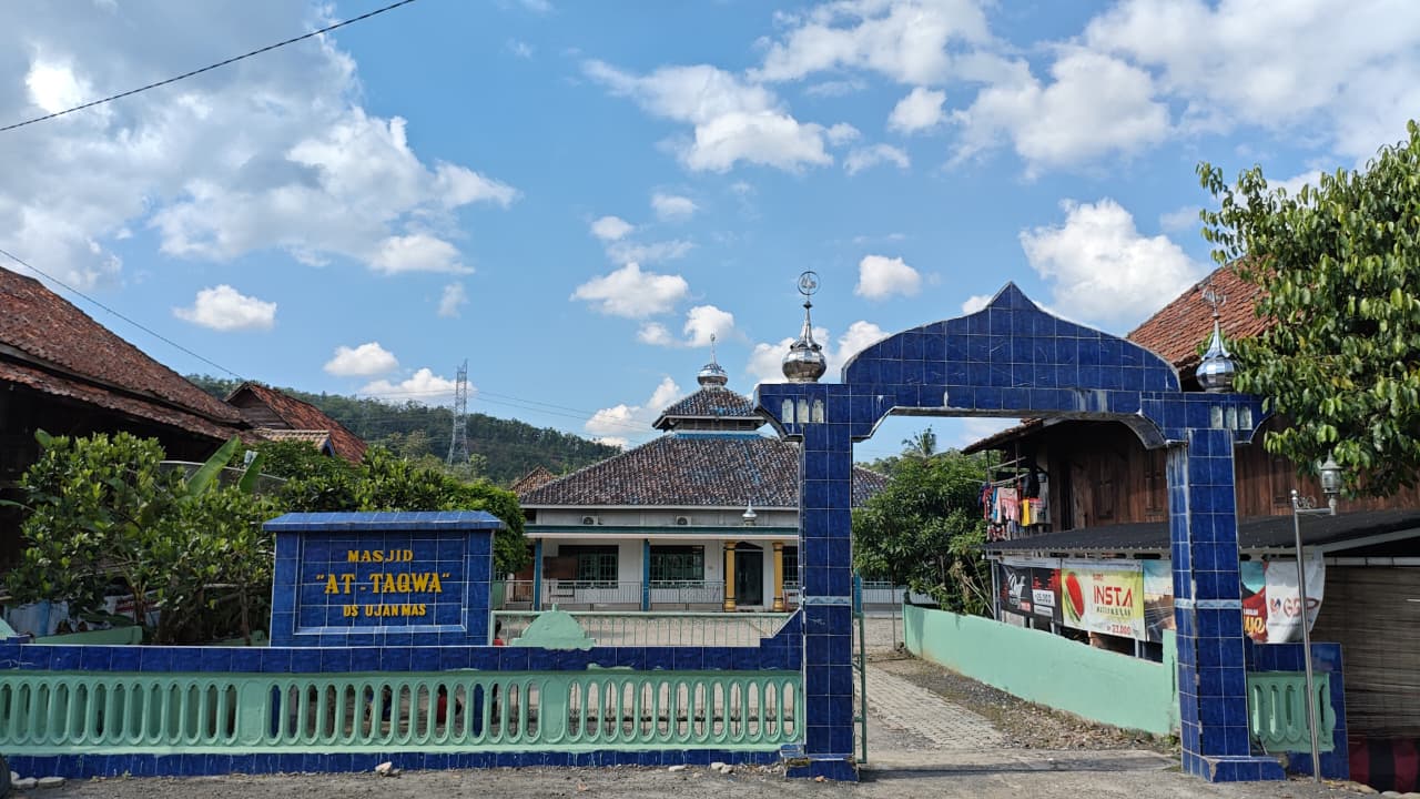 https://ujanmas.hancode.my.id/uploads/fasilitas/1755882917_c009e3d305ac2246f201.jpeg